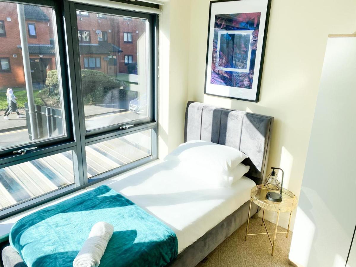 Tudors Esuites House City Centre Netflix 伯明翰 外观 照片